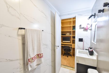 Apartamento à venda com 90m², 3 quartos e 2 vagasBanheiro