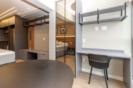 Studio à venda com 32m², 1 quarto e sem vaga Studio à venda com 32m², 1 quarto e sem vagaVaranda