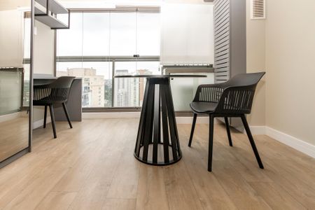 Studio à venda com 32m², 1 quarto e sem vaga Studio à venda com 32m², 1 quarto e sem vagaVaranda