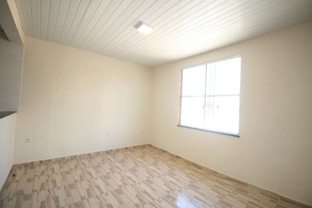 Casa para alugar com 50m², 2 quartos e 1 vagaSala