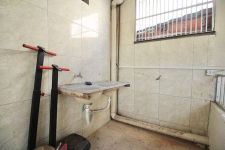 Casa para alugar com 50m², 2 quartos e 1 vagaÁrea comum