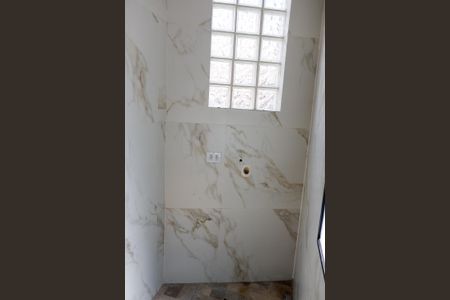 Casa para alugar com 70m², 2 quartos e 1 vaga Casa para alugar com 70m², 2 quartos e 1 vagaLavanderia