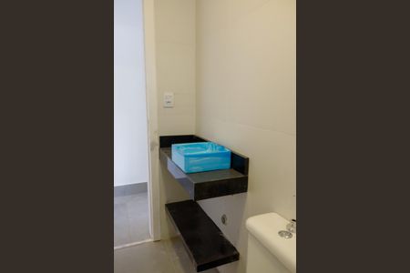 Casa para alugar com 70m², 2 quartos e 1 vaga Casa para alugar com 70m², 2 quartos e 1 vagaBanheiro