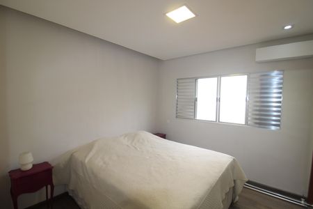 Casa para alugar com 300m², 2 quartos e 2 vagasQuarto 1