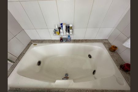 Casa de condomínio à venda com 168m², 4 quartos e 2 vagas Casa de condomínio à venda com 168m², 4 quartos e 2 vagasSuite 4 - Banheiro