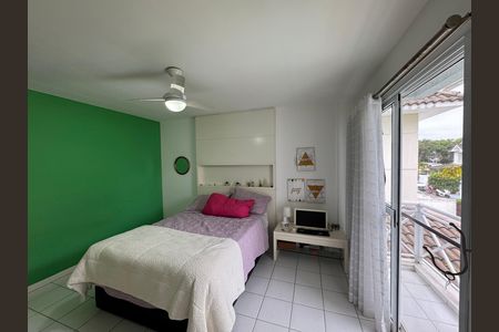 Casa de condomínio à venda com 168m², 4 quartos e 2 vagas Casa de condomínio à venda com 168m², 4 quartos e 2 vagasSuite 1