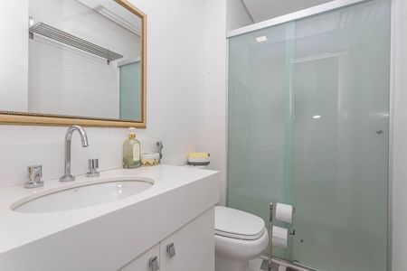 Apartamento à venda com 110m², 2 quartos e 2 vagasBanheiro da Suíte