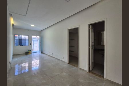 Casa de condomínio à venda com 105m², 2 quartos e 1 vagaSala