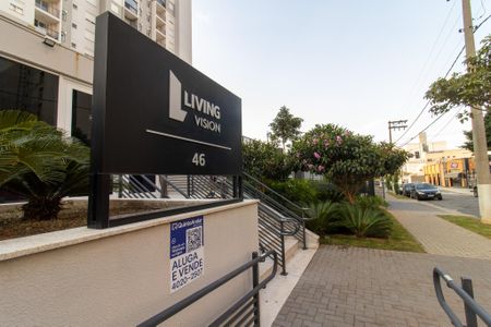 Apartamento à venda com 67m², 3 quartos e 2 vagas Apartamento à venda com 67m², 3 quartos e 2 vagasFachada e Placa