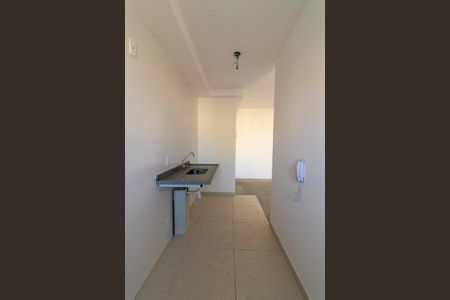 Apartamento à venda com 67m², 3 quartos e 2 vagas Apartamento à venda com 67m², 3 quartos e 2 vagasCozinha e Área de Serviço