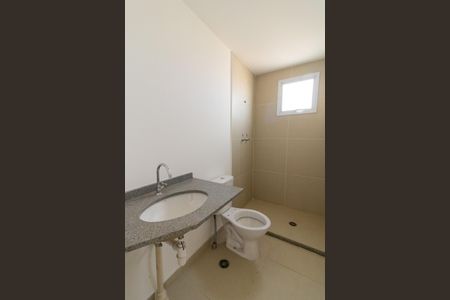 Apartamento à venda com 67m², 3 quartos e 2 vagas Apartamento à venda com 67m², 3 quartos e 2 vagasBanheiro da Suíte