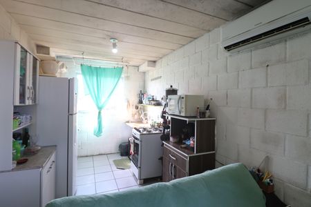 Apartamento à venda com 42m², 2 quartos e 1 vagaCozinha e Área de Serviço