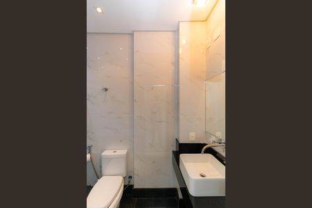 Apartamento à venda com 420m², 4 quartos e 6 vagas Apartamento à venda com 420m², 4 quartos e 6 vagasBanheiro da Suíte 1