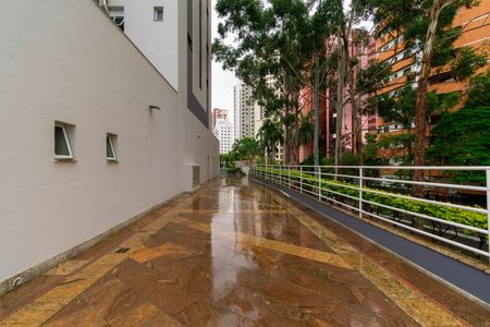 Apartamento à venda com 420m², 4 quartos e 6 vagas Apartamento à venda com 420m², 4 quartos e 6 vagasÁrea comum