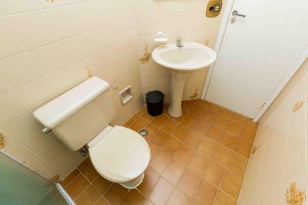 Apartamento para alugar com 73m², 2 quartos e 1 vaga Apartamento para alugar com 73m², 2 quartos e 1 vagaBanheiro 1