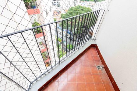 Apartamento para alugar com 73m², 2 quartos e 1 vaga Apartamento para alugar com 73m², 2 quartos e 1 vagaVaranda