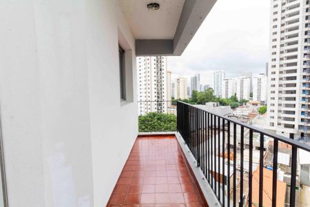 Apartamento para alugar com 73m², 2 quartos e 1 vaga Apartamento para alugar com 73m², 2 quartos e 1 vagaVaranda