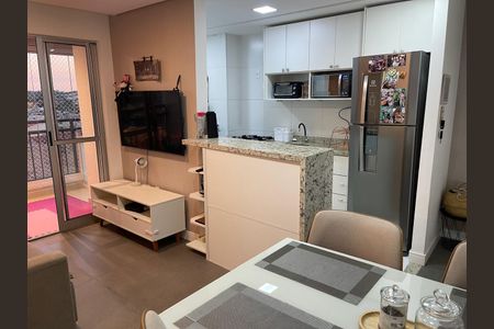 Apartamento para alugar com 72m², 2 quartos e 1 vagaSala