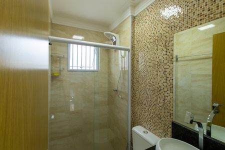 Casa de condomínio para alugar com 121m², 3 quartos e 2 vagasBanheiro