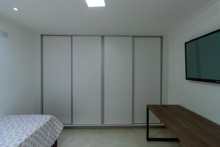 Casa de condomínio para alugar com 121m², 3 quartos e 2 vagasQuarto dos fundos