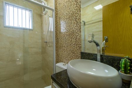 Casa de condomínio para alugar com 121m², 3 quartos e 2 vagasBanheiro