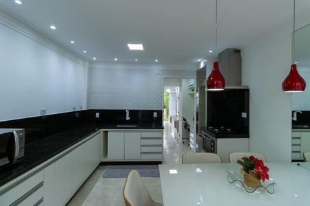 Casa de condomínio para alugar com 121m², 3 quartos e 2 vagasCozinha