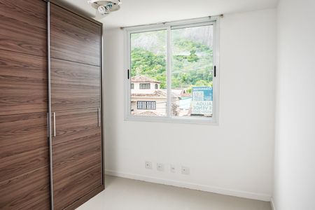 Apartamento à venda com 88m², 2 quartos e 2 vagasQuarto 2