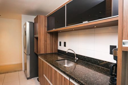 Apartamento à venda com 88m², 2 quartos e 2 vagasCozinha