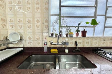 Casa à venda com 250m², 4 quartos e 4 vagasCozinha