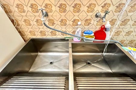 Casa à venda com 250m², 4 quartos e 4 vagasÁrea de Serviço