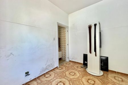 Casa à venda com 250m², 4 quartos e 4 vagasSuite