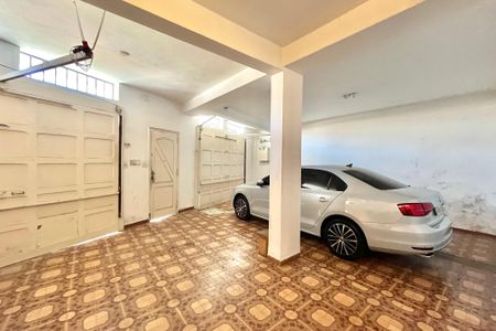 Casa à venda com 250m², 4 quartos e 4 vagasGaragem