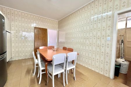 Casa à venda com 250m², 4 quartos e 4 vagasCozinha
