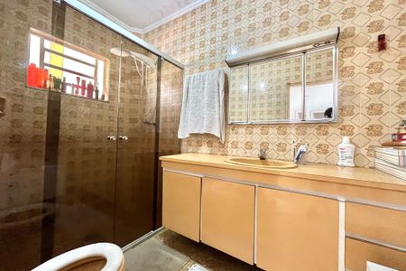 Casa à venda com 250m², 4 quartos e 4 vagasBanheiro da Suíte