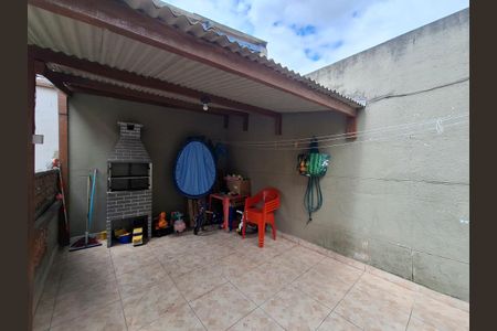 Casa à venda com 300m², 5 quartos e 1 vagaQuintal