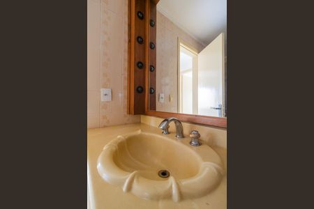 Apartamento à venda com 149m², 2 quartos e 1 vaga Apartamento à venda com 149m², 2 quartos e 1 vagaBanheiro 1