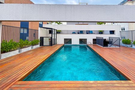 Apartamento para alugar com 35m², 1 quarto e sem vaga Apartamento para alugar com 35m², 1 quarto e sem vagaÁrea comum - Piscina