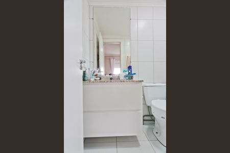 Apartamento para alugar com 57m², 2 quartos e 1 vaga Apartamento para alugar com 57m², 2 quartos e 1 vagaBanheiro da Suíte