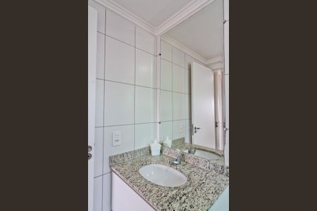 Apartamento à venda com 60m², 2 quartos e 1 vaga Apartamento à venda com 60m², 2 quartos e 1 vagaBanheiro da Suíte