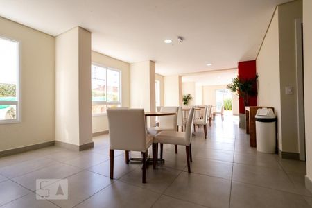 Apartamento para alugar com 57m², 2 quartos e 1 vaga Apartamento para alugar com 57m², 2 quartos e 1 vagaÁrea comum - Salão de festas