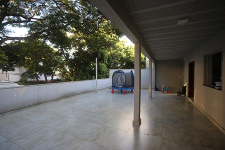 Casa à venda com 370m², 4 quartos e 3 vagasÁrea comum