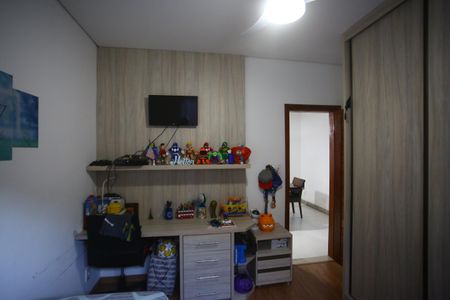 Casa à venda com 370m², 4 quartos e 3 vagasQuarto 1