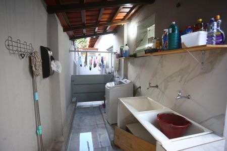Casa à venda com 370m², 4 quartos e 3 vagasÁrea de Serviço