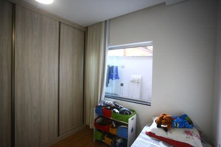 Casa à venda com 370m², 4 quartos e 3 vagasQuarto 1