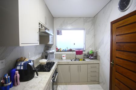 Casa à venda com 370m², 4 quartos e 3 vagasCozinha
