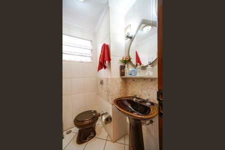 Casa à venda com 170m², 3 quartos e 2 vagas Casa à venda com 170m², 3 quartos e 2 vagasLavabo