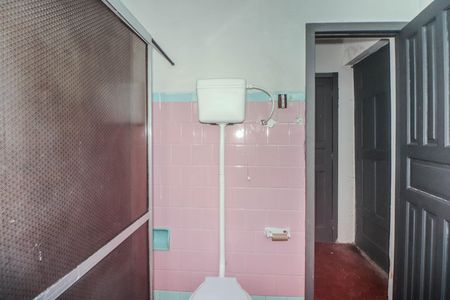 Casa para alugar com 110m², 2 quartos e 1 vaga Casa para alugar com 110m², 2 quartos e 1 vagaBanheiro