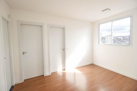 Apartamento para alugar com 38m², 2 quartos e sem vaga Apartamento para alugar com 38m², 2 quartos e sem vagaSala