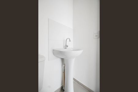Apartamento para alugar com 38m², 2 quartos e sem vaga Apartamento para alugar com 38m², 2 quartos e sem vagaBanheiro