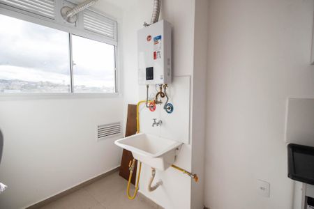 Apartamento para alugar com 38m², 2 quartos e sem vaga Apartamento para alugar com 38m², 2 quartos e sem vagaÁrea de serviço